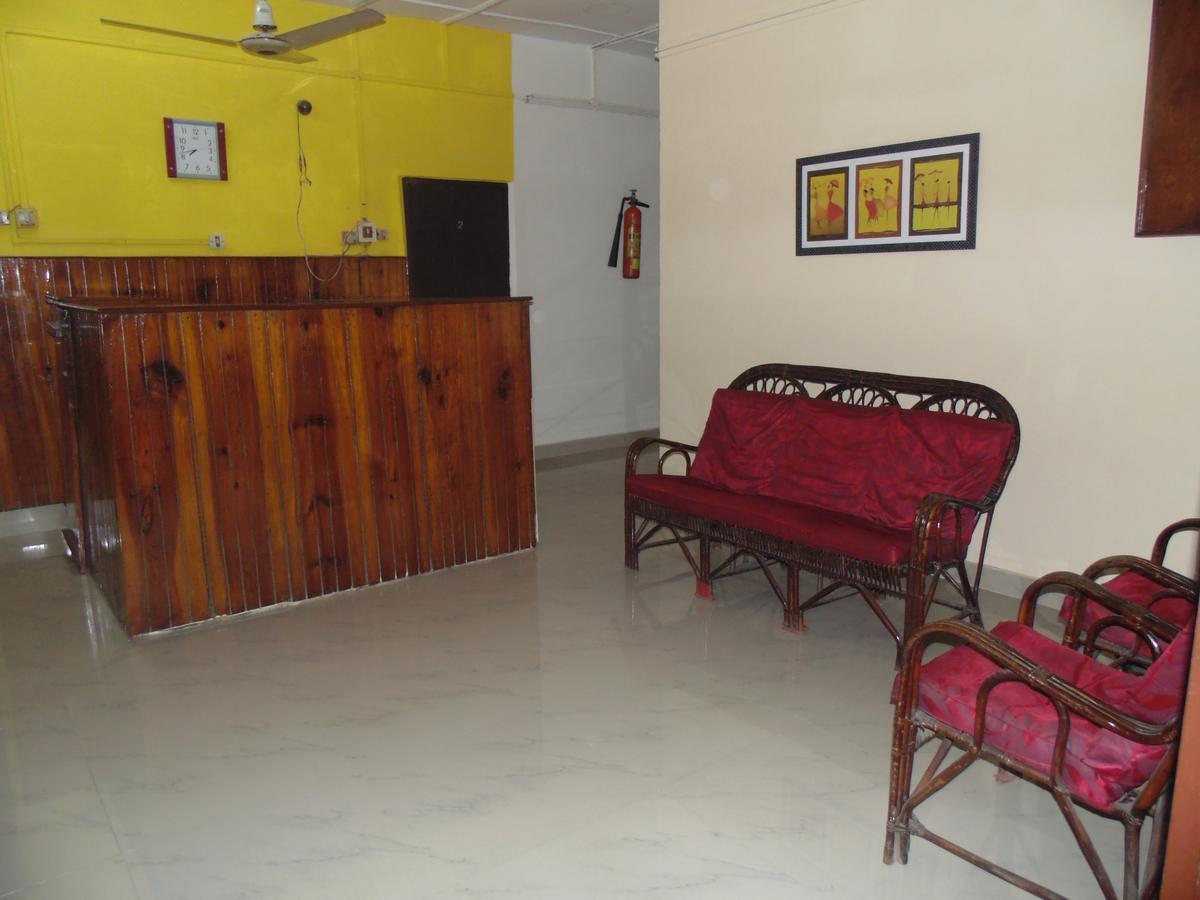 Chandrupal Lodging Guwahati Dış mekan fotoğraf