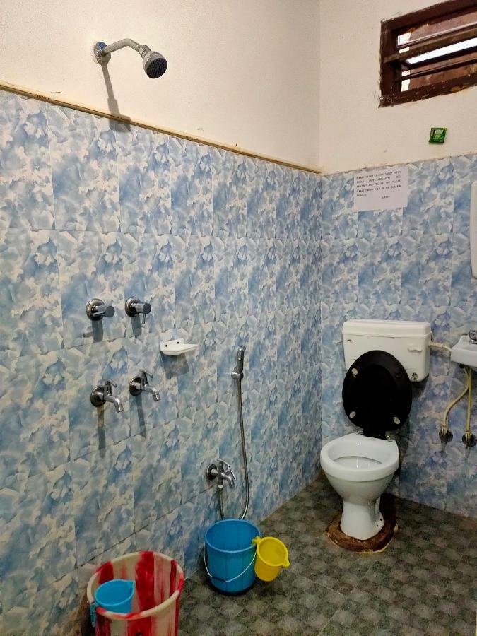 Chandrupal Lodging Guwahati Dış mekan fotoğraf