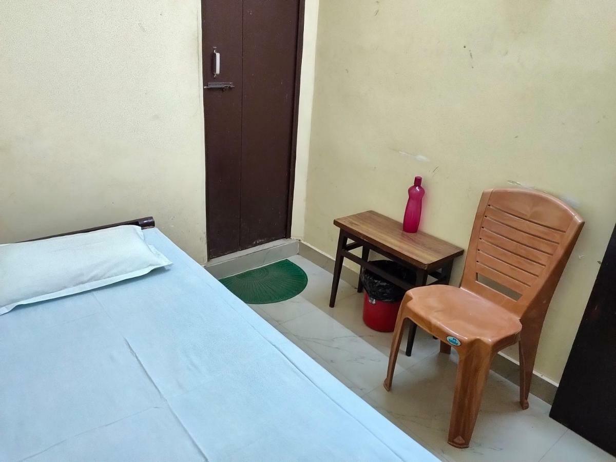 Chandrupal Lodging Guwahati Dış mekan fotoğraf