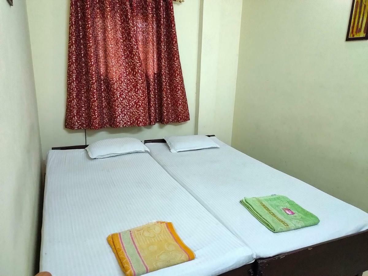 Chandrupal Lodging Guwahati Dış mekan fotoğraf